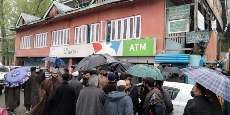 J&K Bank ATM looted in central Kashmir’s Budgam