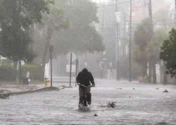 Dozens dead from Ian, one of strongest, costliest US storms