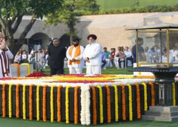 PM Modi pays tributes to Mahatma Gandhi on his birth anniversary.