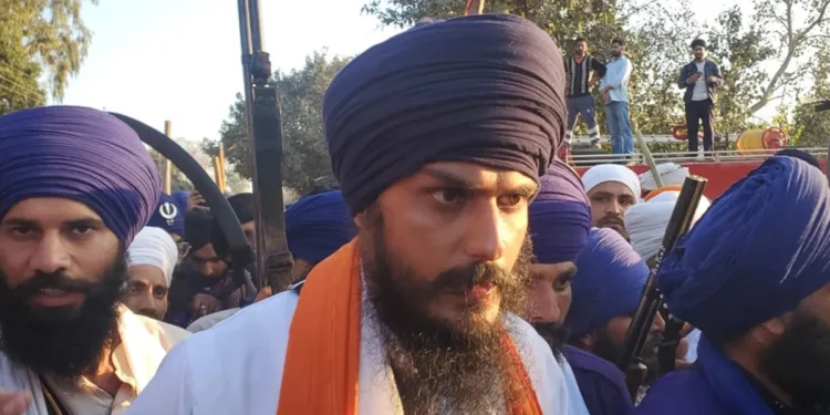 Cops Zero In On Khalistani Leader Amritpal Singh, Internet Cut In Punjab
