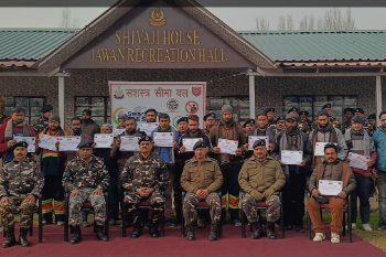 SSB wraps up Swachhta Pakhwada in Srinagar, honors SMC workers for dedication