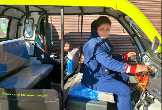 Mother of two breaks stereotype to become first female e-rickshaw driver in Chenab valley