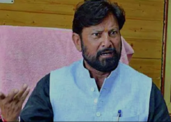Court extends bail of Lal Singh, others