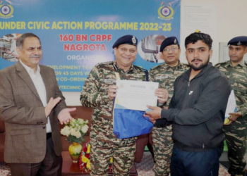 CRPF Commandant attends opening ceremony of students’ tour