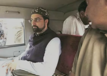 Hurriyat Conference chief Mirwaiz Umar Farooq allowed to travel to Delhi on ‘personal’ visit