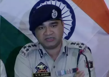 IGP Kashmir reviews security