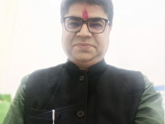 Dr Padha completes century of joint replacement surgeries in single year